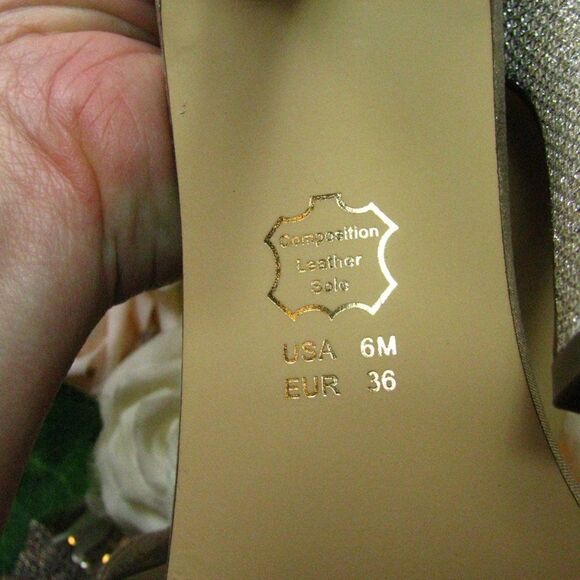 NIB Nina metallic heels 6 - Picture 9 of 11